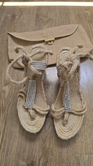 Sandalias COS Yute Beige con Pedrería