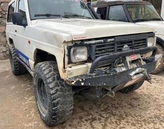 47496 26120 g9801 piloto del der nissan patrol 2.8