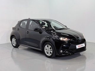 Toyota Yaris 120H Business Plus 85 kW (116 CV)