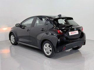 Toyota Yaris 120H Business Plus 85 kW (116 CV)