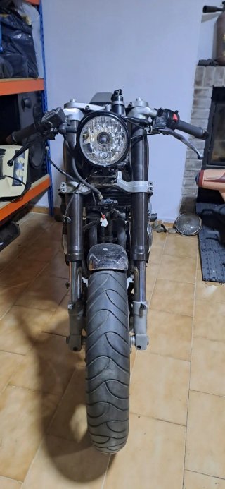 Yamaha XJ 600 - Proyecto Cafe Racer