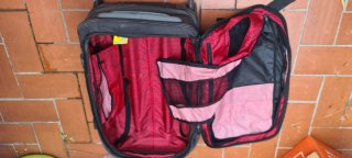 Bolsa de viaje semi rígida negra