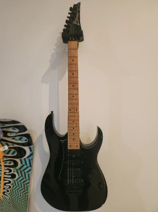 Guitarra Eléctrica Ibanez Negra
