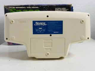 Bambino Space Laser Fight 1983 Retro Game