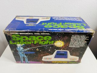 Bambino Space Laser Fight 1983 Retro Game