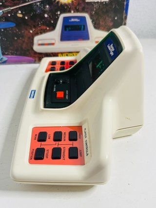 Bambino Space Laser Fight 1983 Retro Game