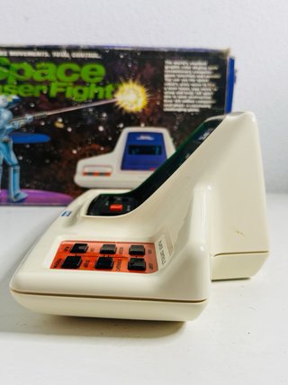 Bambino Space Laser Fight 1983 Retro Game