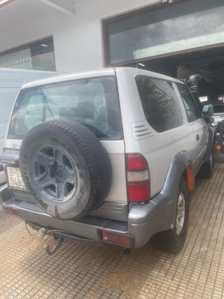 Toyota Land Cruiser 90 1999