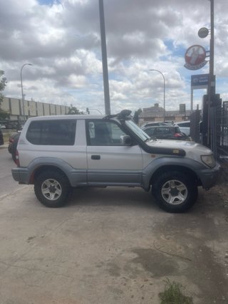 Toyota Land Cruiser 90 1999