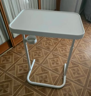 Mesa auxiliar plegable blanca