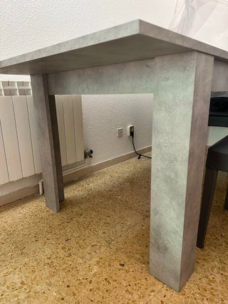 Mesa comedor y 4 sillas