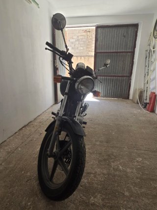 Honda CB250 Two Fifty 2003 Verde