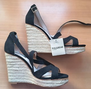 Sandalias Pull&Bear negras talla 38