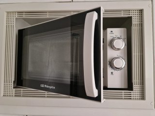 Microondas Orbegozo Blanco