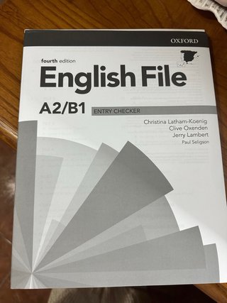 English File A2/B1 Pre-intermediate With Online...
