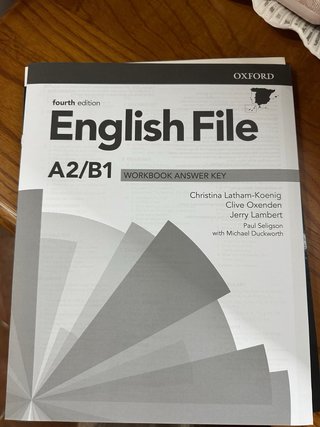 English File A2/B1 Pre-intermediate With Online...