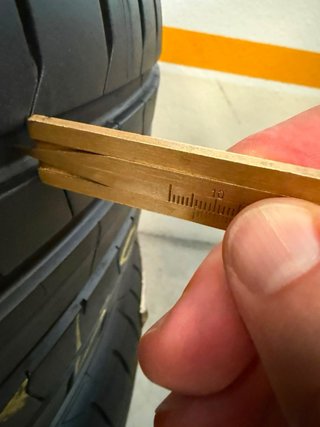 Neumáticos Pirelli 255/40/21 102V
