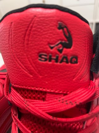 Sneakers sportive rosse e nere SHAQ