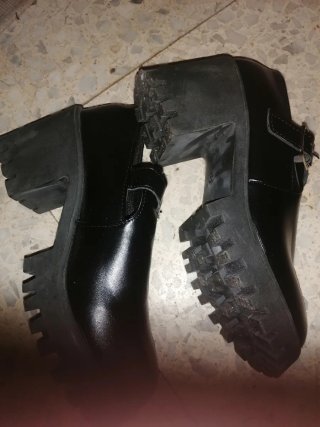 Set di scarpe sportive e scarpe