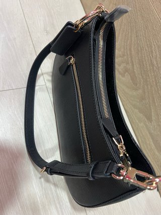 Bolso Hombro Guess Noelle Negro Original