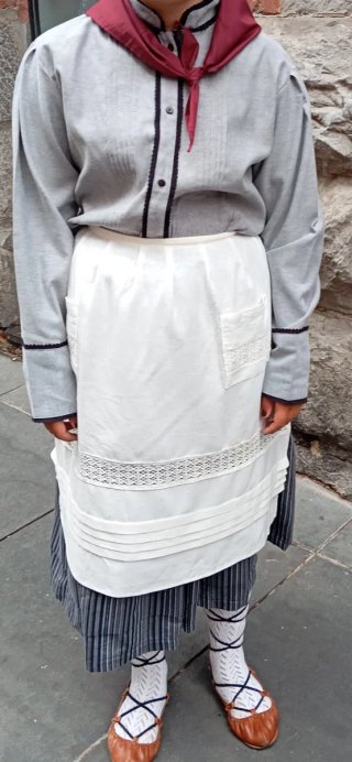 Traje vasca gris y negro XL