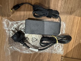 Cargador Lenovo 90W Original Nuevo