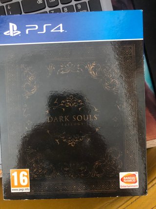 Trilogía Dark Souls PS4 (Bandai Namco)