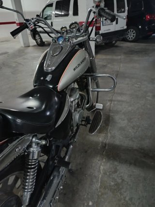 Moto Wildlander 125cc Cruiser Negra/Plata