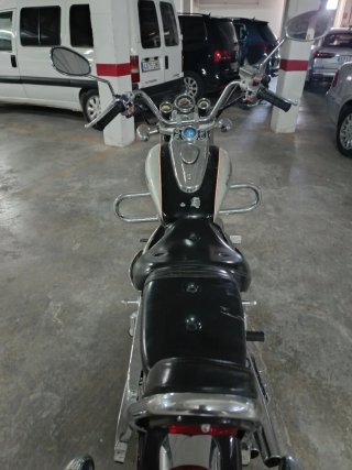 Moto Wildlander 125cc Cruiser Negra/Plata
