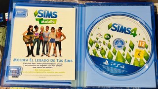 I Sims 4 PS4