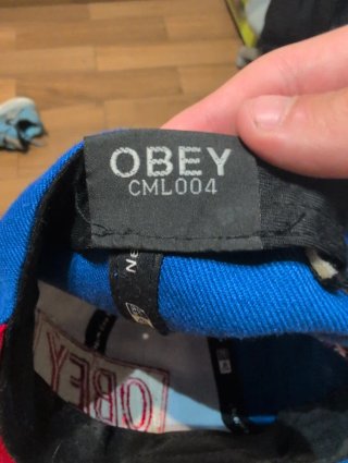Gorra OBEY Snapback Azul y Rojo