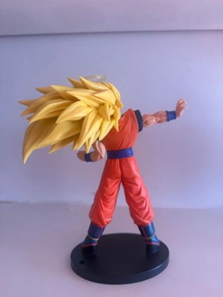 Figura Goku Super Saiyan 3 Banpresto