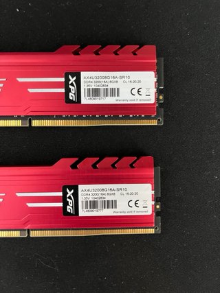 XPG Gammix D10 DDR4 16GB (2x8GB) 3200MHz CL16 Roja