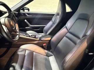 Porsche 911 (992) Carrera 4S Cabrio