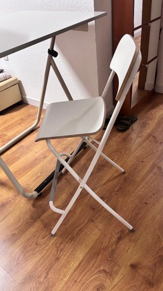Mesa de dibujo plegable y regulable