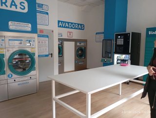 Lavandería Autoservicio.