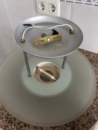 Lámpara de cristal con luz LED