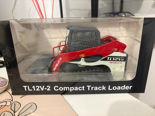 Maqueta Takeuchi TL12V-2 Compact Track Loader