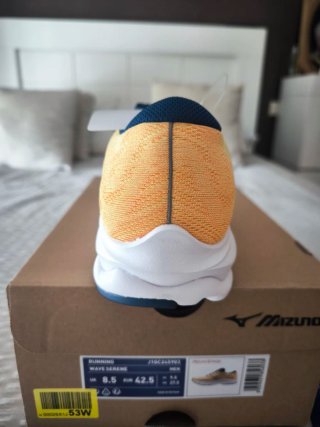 Scarpe da corsa Mizuno Wave Serene per uomo, taglia 42.5