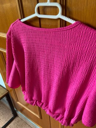 Blusa rosa crop top