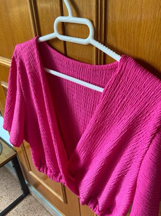 Blusa rosa crop top
