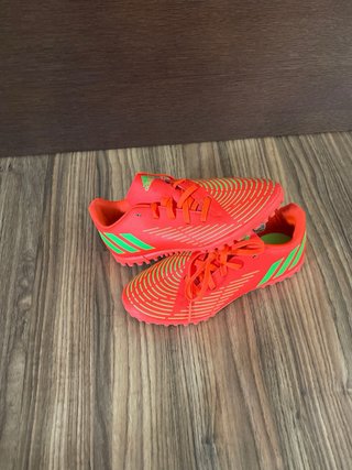 Scarpe da calcio Adidas Predator taglia 36.5