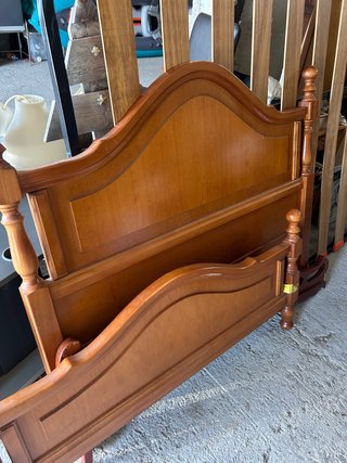 Cabecero de cama de madera