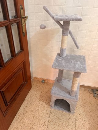 Casita para gatos como nueva