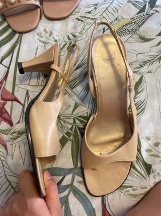 Tacones Alex Silva Beige y Dorado