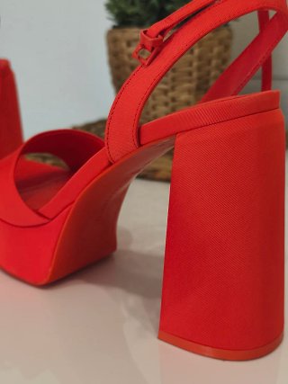 Scarpe Stradivarius Taglia 37