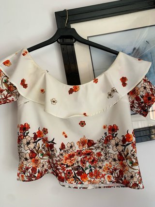 Blusa verano floral hombros descubiertos