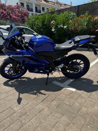 Yamaha R125 2025 Azul