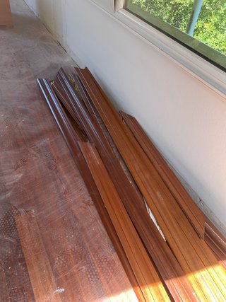 Molduras de madera para puertas