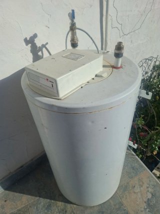 Calentador eléctrico blanco
